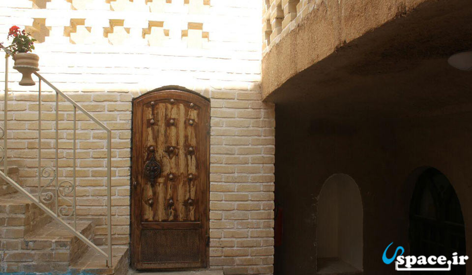اقامتگاه سنتی خانه تاریخی سمنانی ها - سمنان