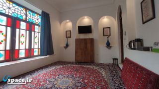 نمای داخلی اتاق خورشید اقامتگاه سنتی خانه تاریخی سمنانی ها - سمنان
